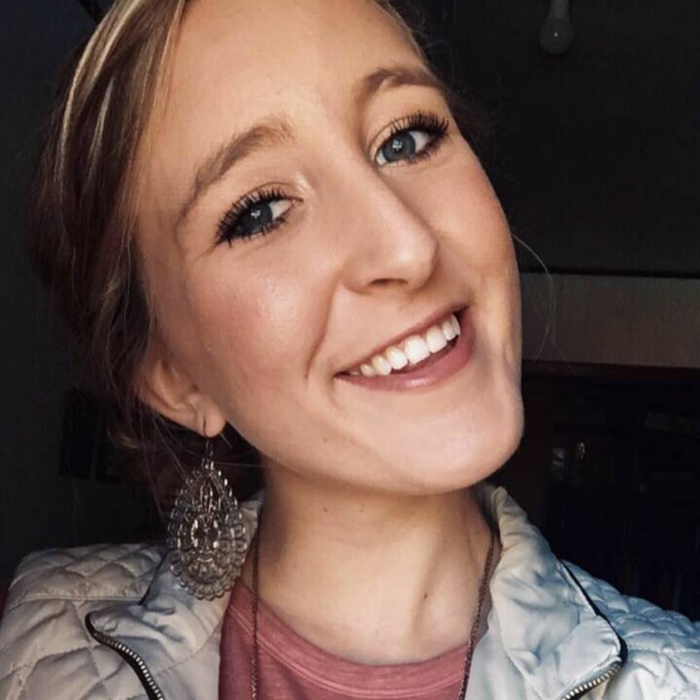 Meet your Posher, Sabrina